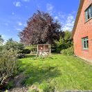 Garten-vorderer Teil mit Hühnerstall Garten-vorderer Teil mit Hühnerstall